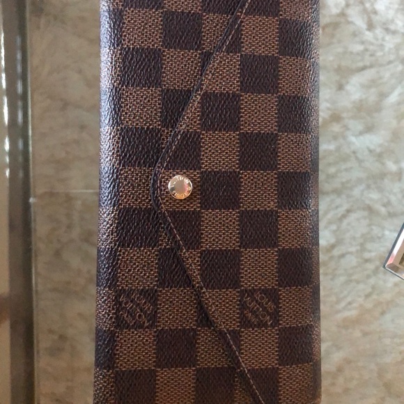 Authentic Louis Vuitton Women’s Wallet - Picture 3 of 8